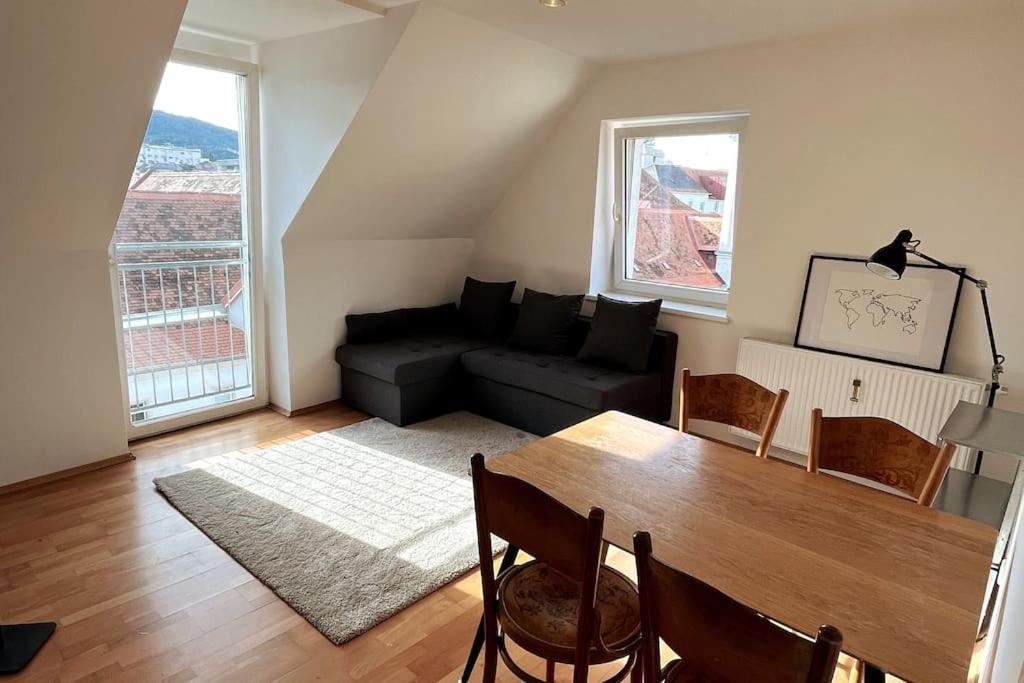 Cozy City Center Apartment Graz Ngoại thất bức ảnh