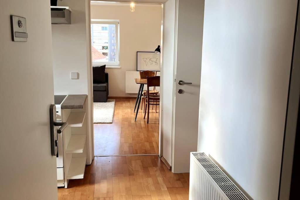 Cozy City Center Apartment Graz Ngoại thất bức ảnh
